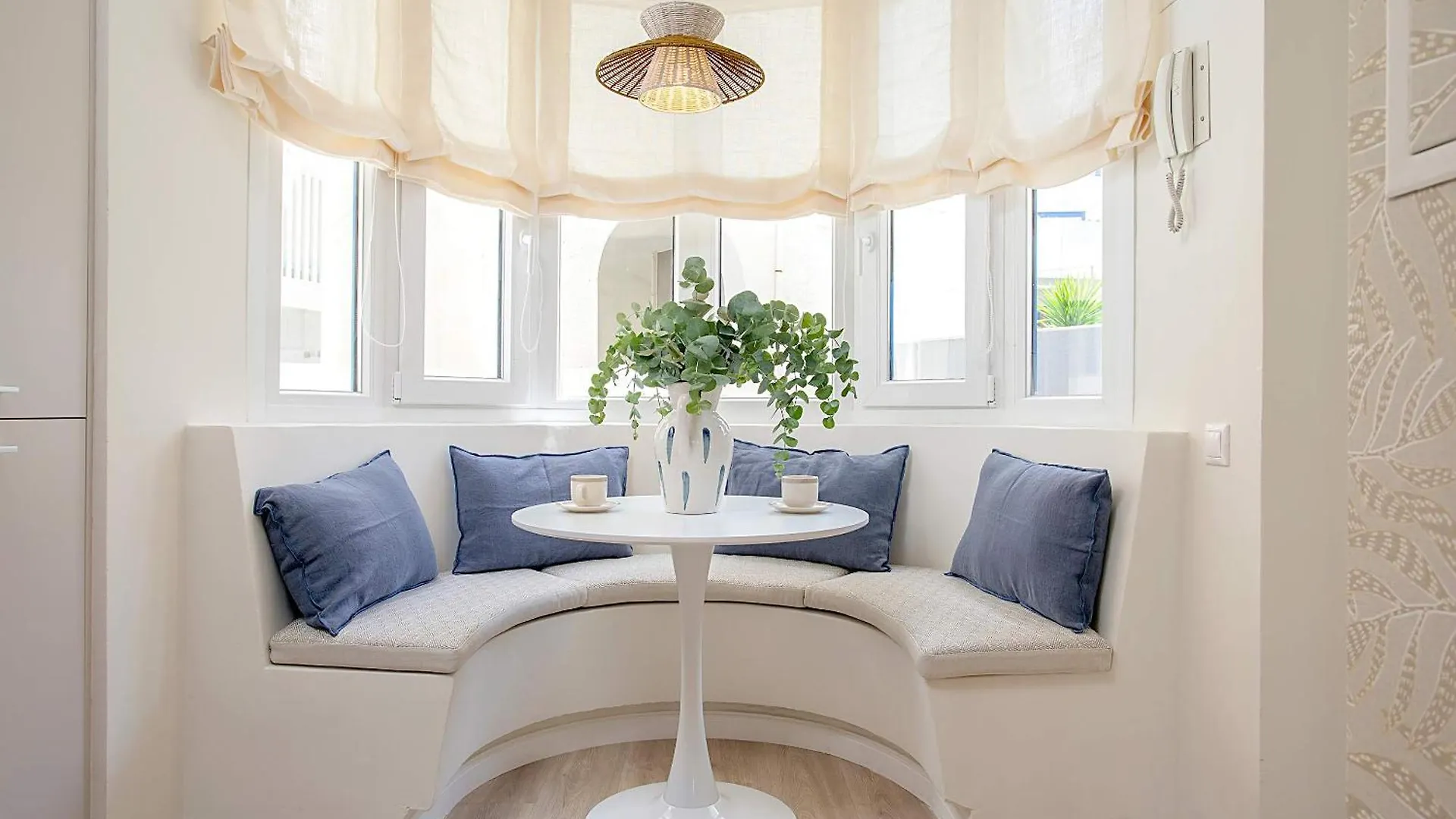 Daire Genteel Home Marbella House Beach